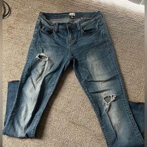 Sneak peek - Distressed jeans - size 3